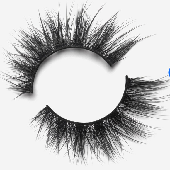 Lilly Lashes HOUSTON - Picture 4 of 6